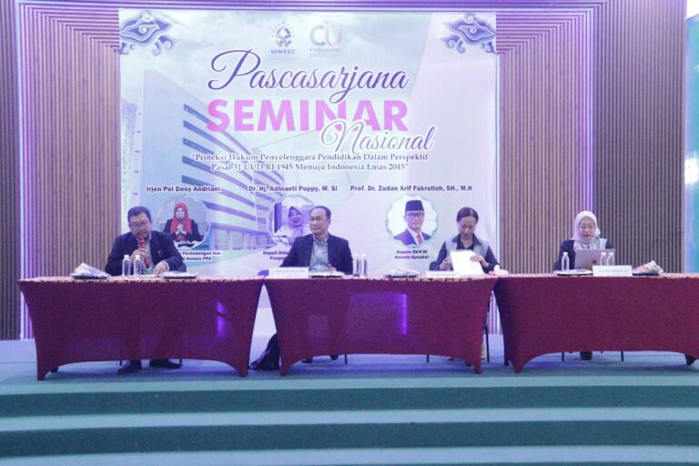 Dr. H. Zaenal Masduqi, M.Ag. memandu Seminar Nasional bertema “Proteksi Hukum Penyelenggara Pendidikan dalam Perspektif Pasal 31 UUD 1945 Menuju Indonesia Emas 2045”.
